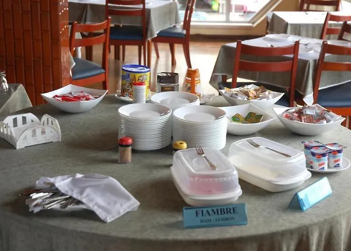 卡斯特劳酒店 酒店 3*