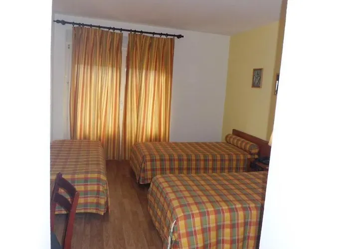 卡斯特劳酒店 3* 马夫拉